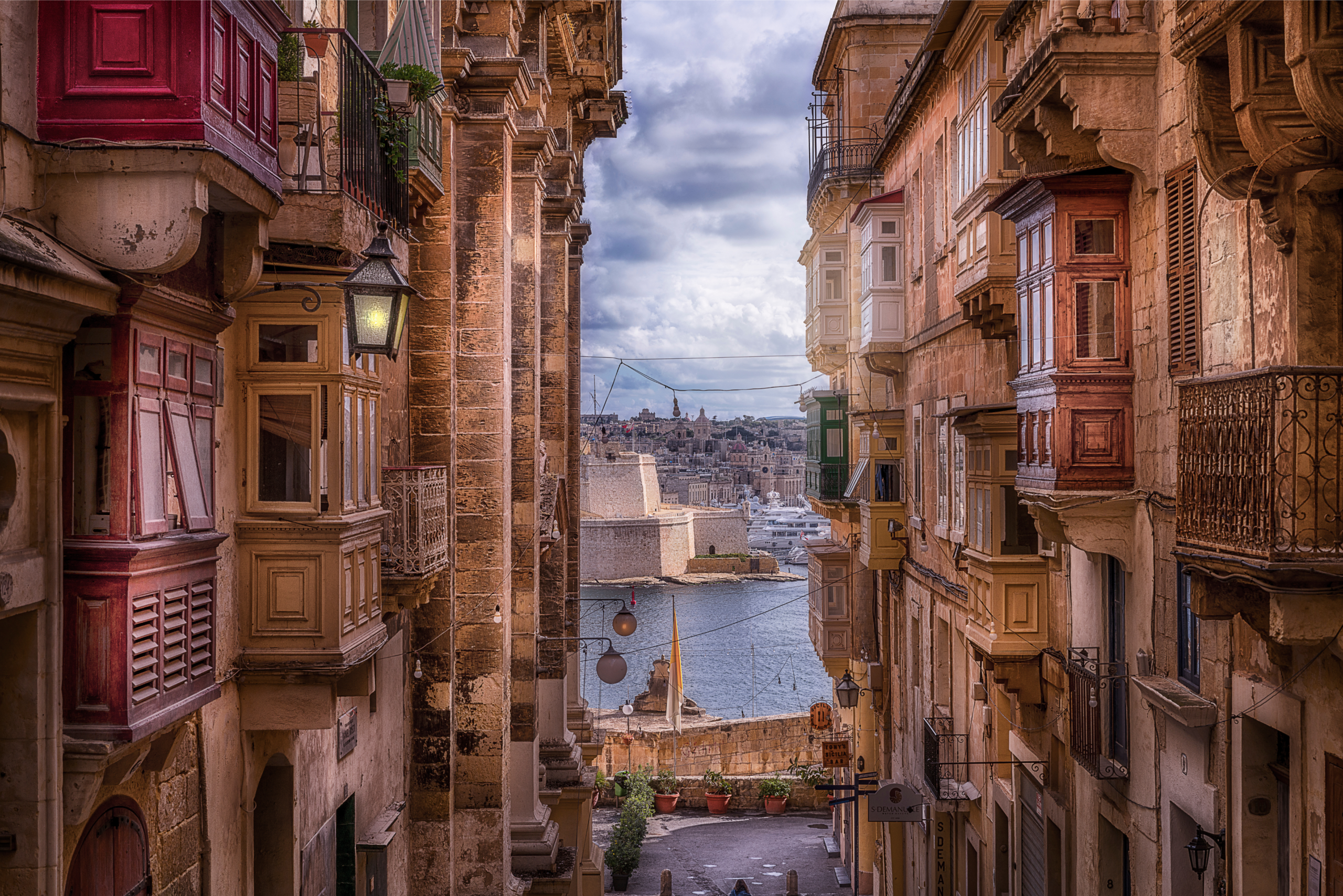 The Complete Guide to Valletta, Malta: Things to Do, History, Food & Travel Tips